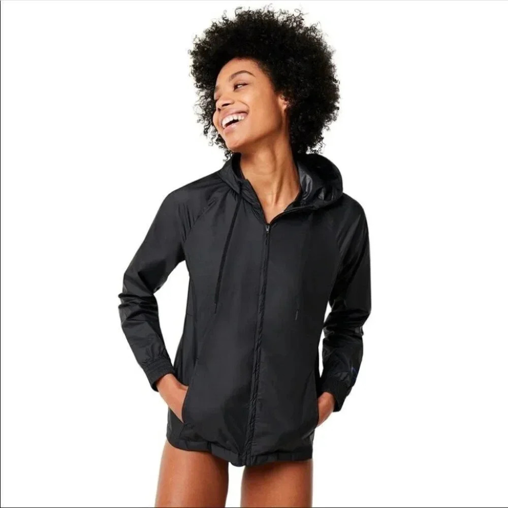 Oakley Blackout Hooded Training Lightweight Jacket Size Small NWT